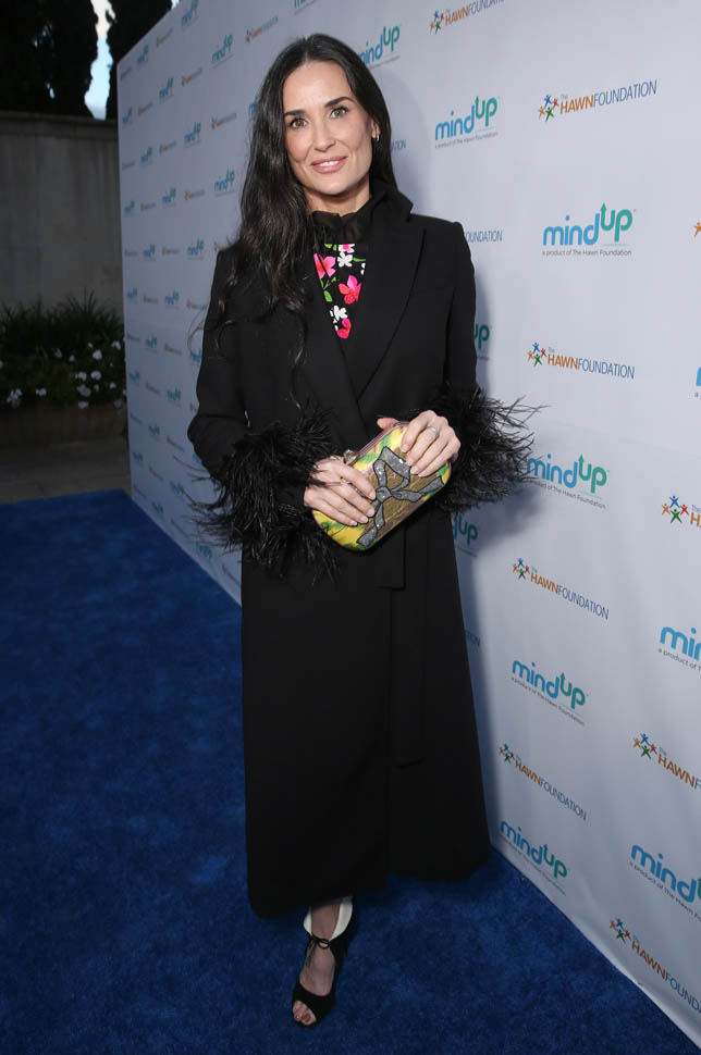 Carpets & Candids: Demi’s long coat