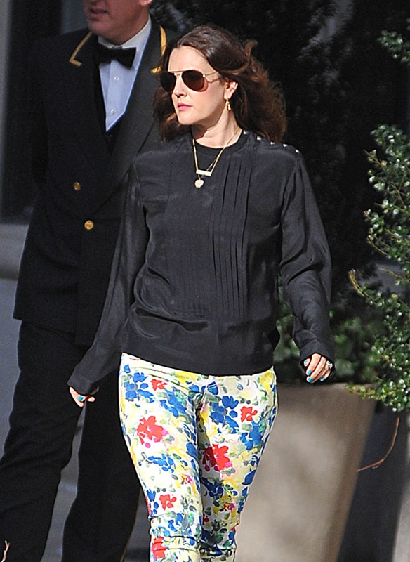 Carpets & Candids: Drew’s flower print jeans