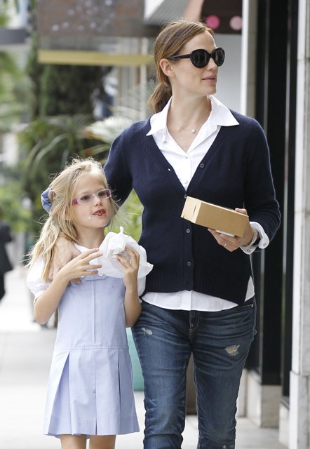 Carpets & Candids: Jen’s good jeans