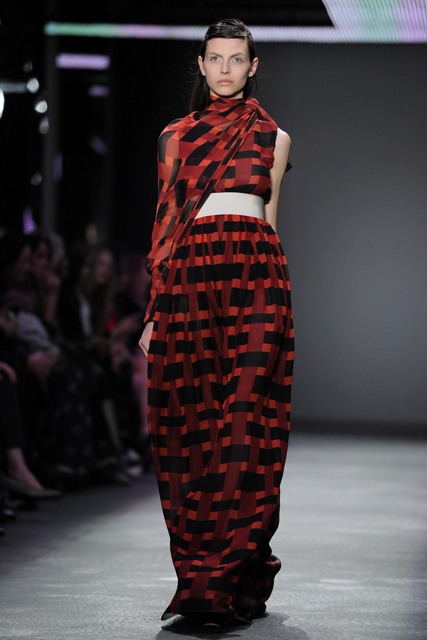 Paris Fashion Week: Giambattista Valli RTW Fall 2012