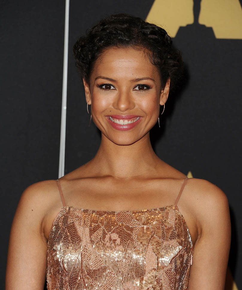 Carpets & Candids: Gugu in rose gold