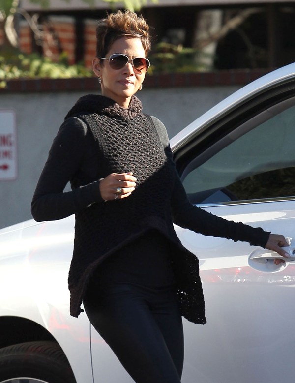 Carpets & Candids: Halle Berry’s black pullover