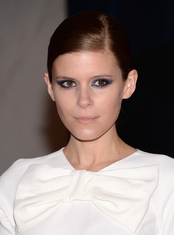 Carpets & Candids: Kate Mara in white bow Prada