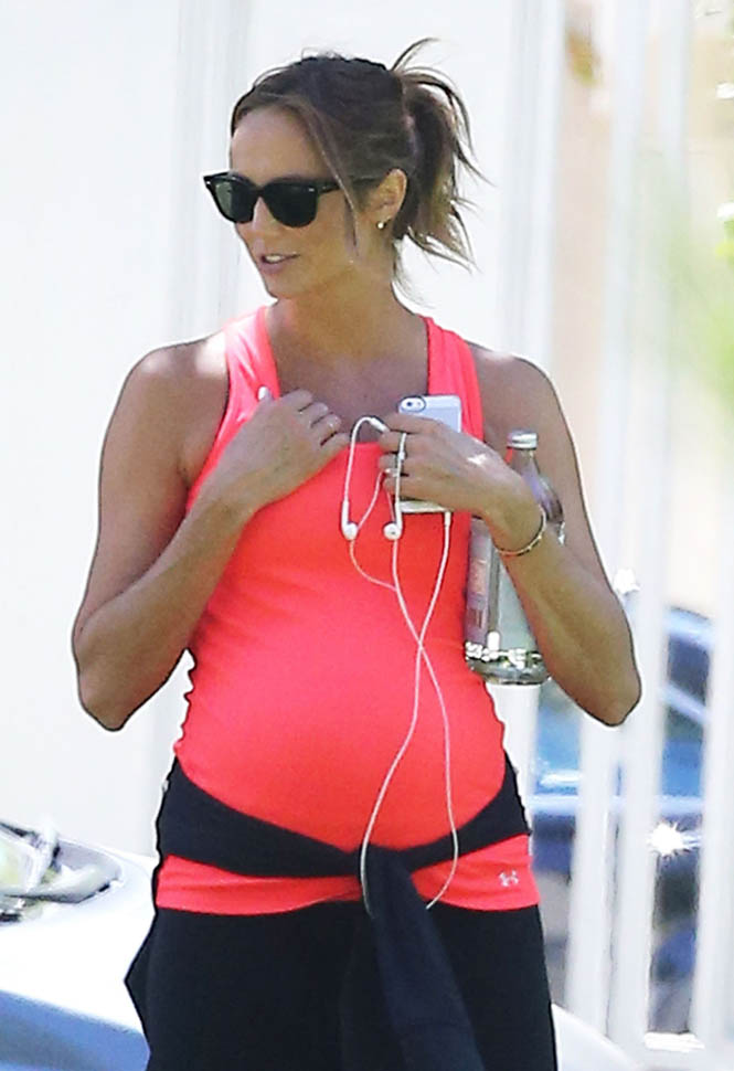 Smutty Fitness: Postpartum expectations