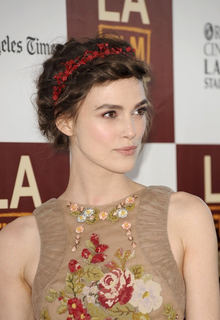 Carpets & Candids: Keira's headpiece