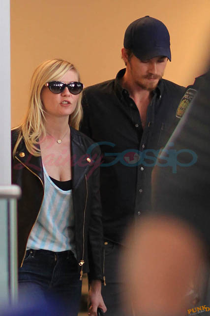 Carpets & Candids: Kirsten Dunst and Garrett Hedlund arrive in Toronto