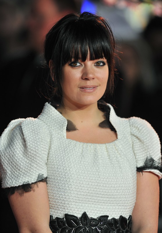 Carpets & Candids: Lily Allen’s black & white dress