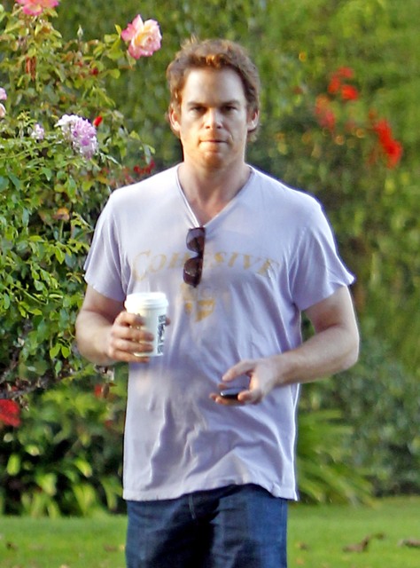 Carpets & Candids: Michael C. Hall goes for a walk