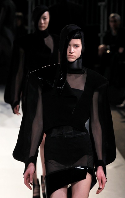 Paris Fashion Week: Mugler RTW Fall 2012