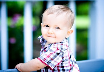 Duana Names: Stop, Alliterate and Listen!