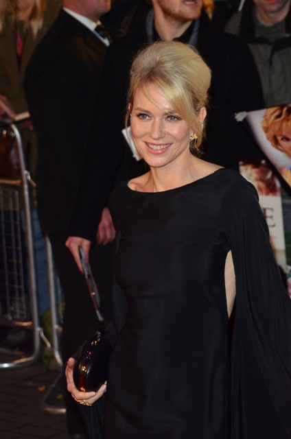 Carpets & Candids: Naomi’s good dress, bad hair