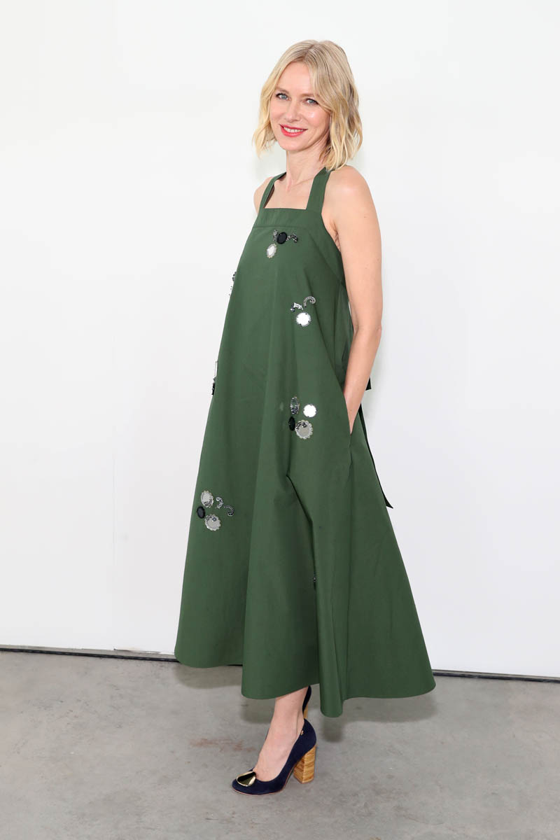 Carpets & Candids: Naomi Watts’s long green swingy dress