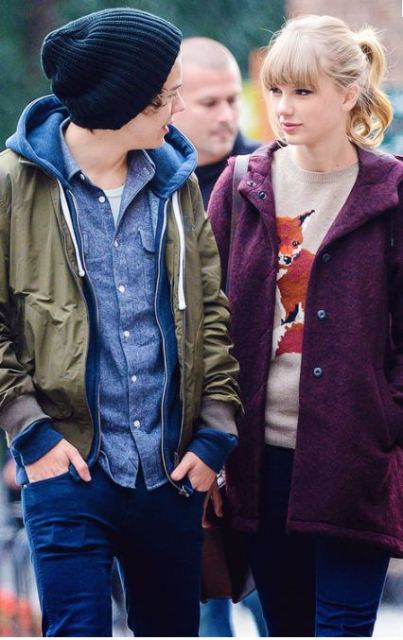 Sasha Finds: Taylor Swift’s fox sweater