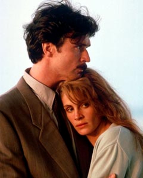 Sasha Answers: My friend and her crazy stalker ex