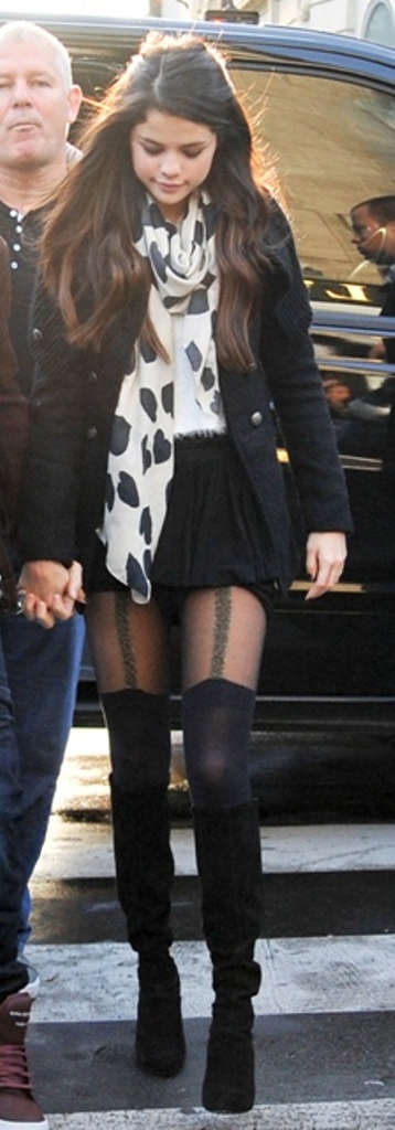 Sasha Finds: Selena’s tights