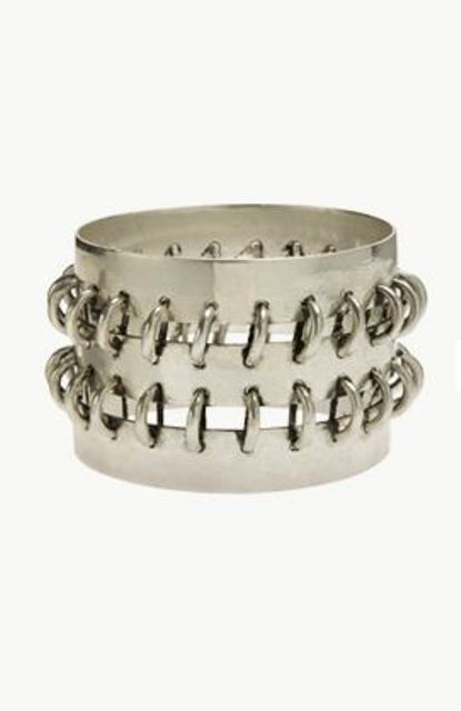 Sasha’s INTO IT: A Peace Treaty