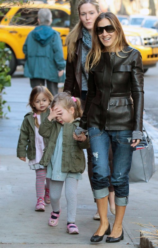 Carpets & Candids: SJP’s rolled up sailor boyfriends