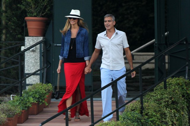 Sasha Finds: Stacy Keibler’s red skirt