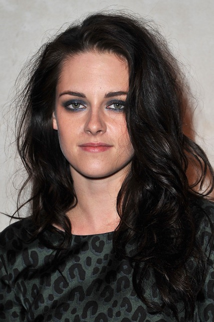 Kristen Stewart’s Fashion Week Makeup