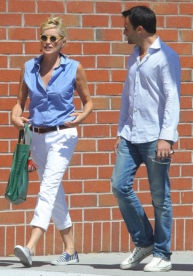 Carpets & Candids: Sharon’s striped kicks