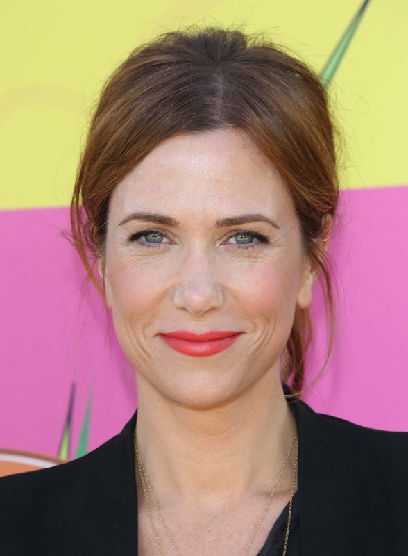 Carpets & Candids: Kristen’s great blazer, bad shoes